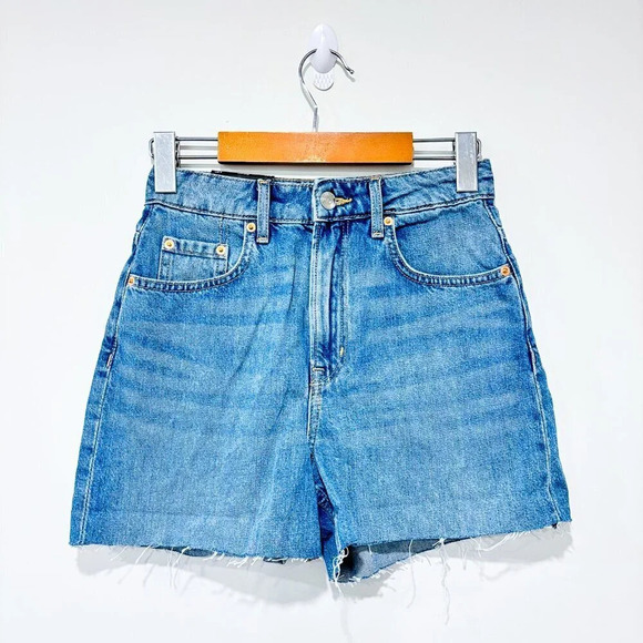 DIVIDED High-waisted washed bermuda shorts - Picture 1 of 7